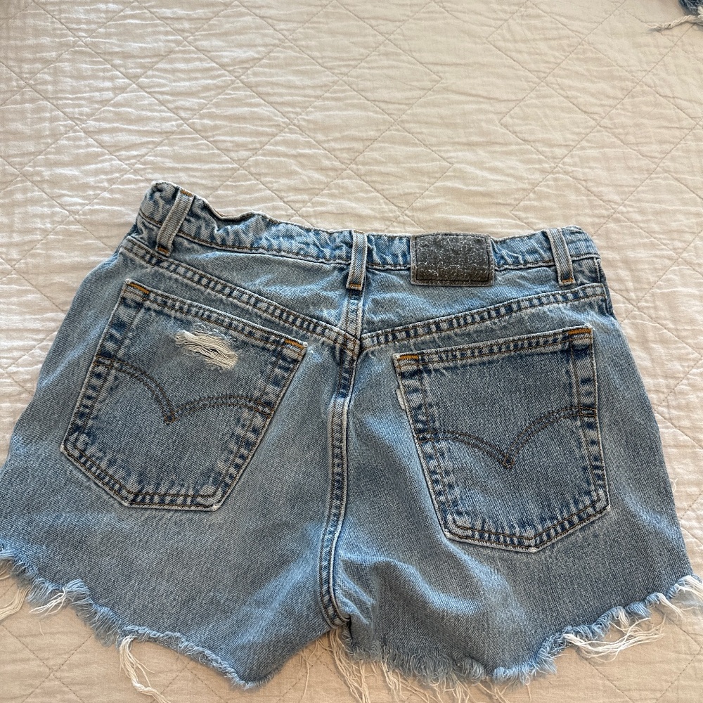 Vintage Silvertab Levi’s jean shorts